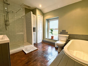 Photo 5- click for photo gallery